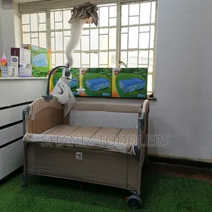 Baby Bed / Cosleeper With Mosquito Net