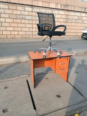 Black Mesh Office Chair With Lockable Drawers Office Desk F2