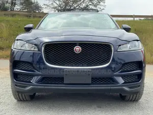 Jaguar F-Pace 2018 Blue