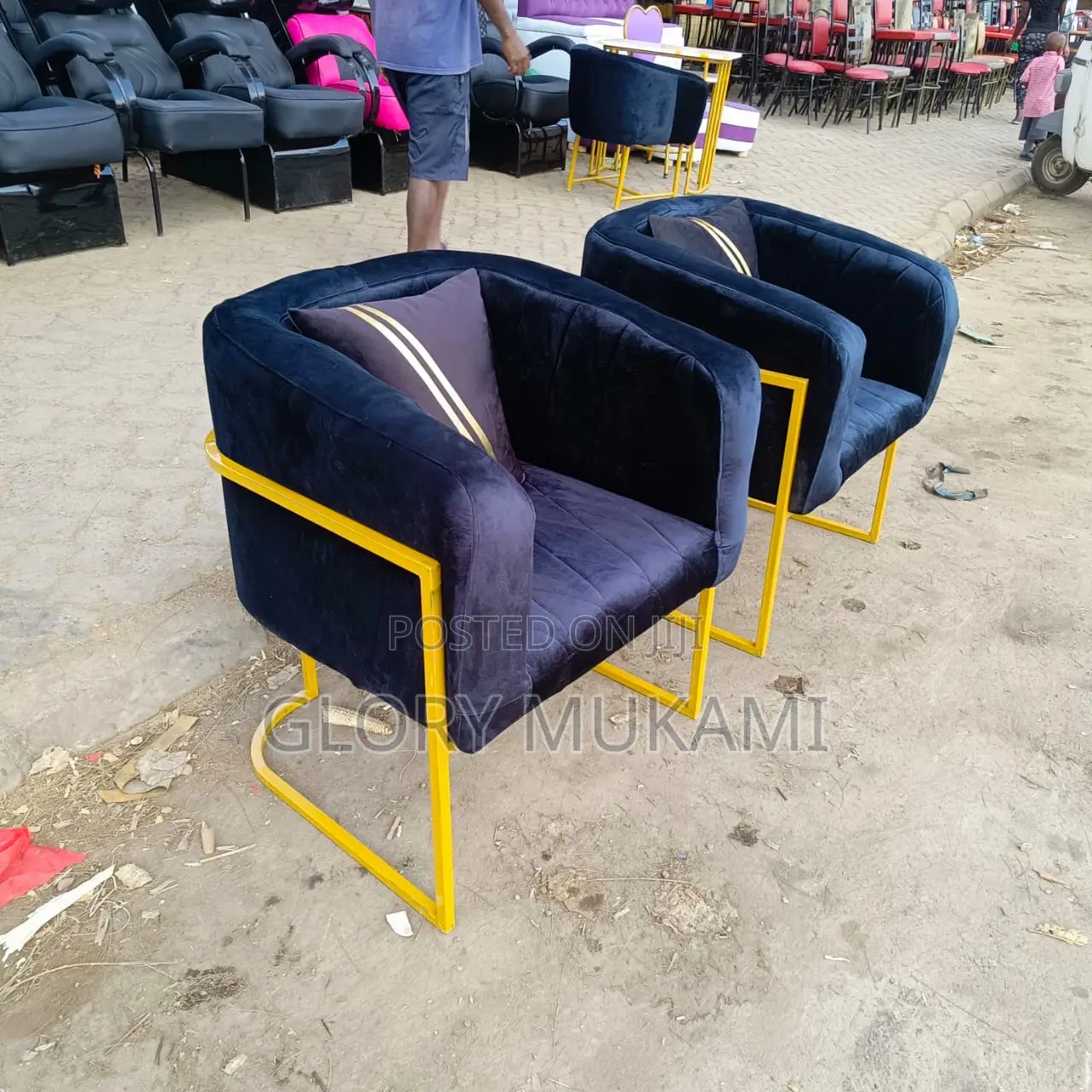 Black Styling Manicure Chairs