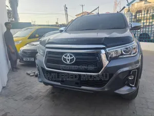 Toyota Hilux 2019 Black