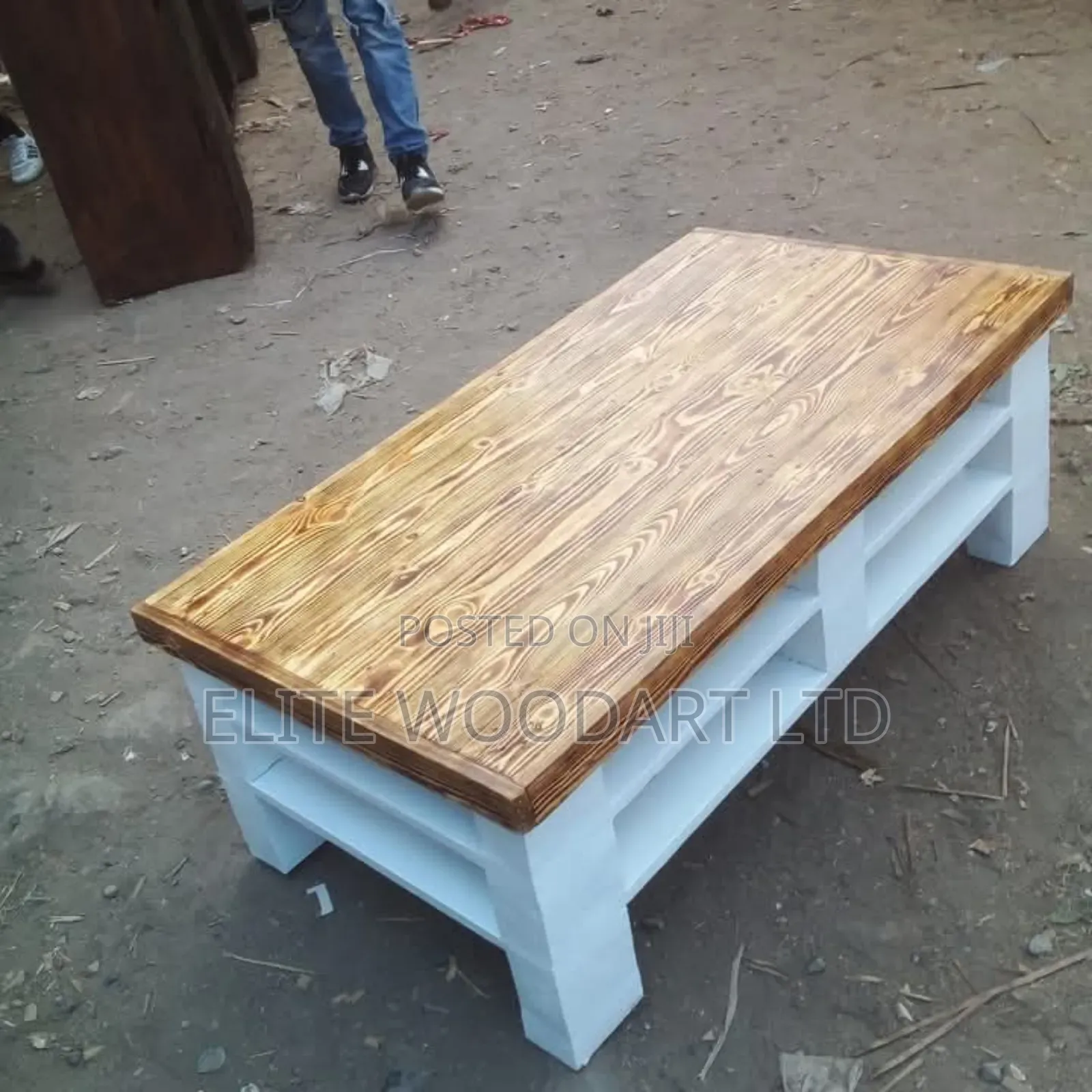 Classic Coffee Table 