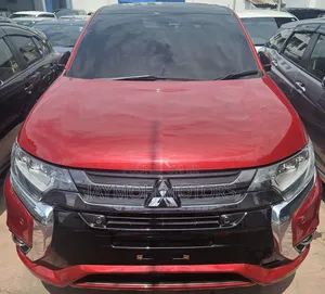 Mitsubishi Outlander 2018 Red