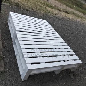 White Haven Pallet Bed