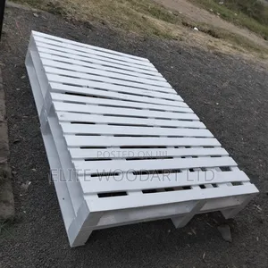 Silky Smooth White Pallet Bed