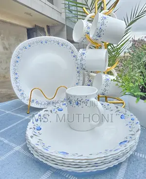 Eighteen Pieces Set Dinner Set (18 PCS )