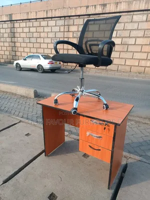 Unique Brown Office Desk With Mesh Office Chair Black Bh5