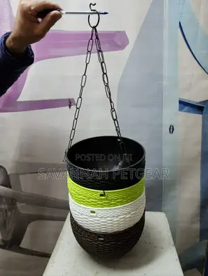 Palomino Plant Hanging Plastic Container (Different Colours)