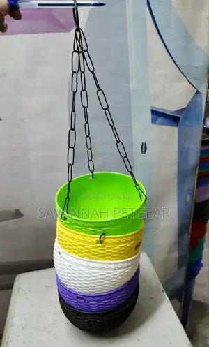 Palomino Plant Hanging Plastic Container (Different Colours)