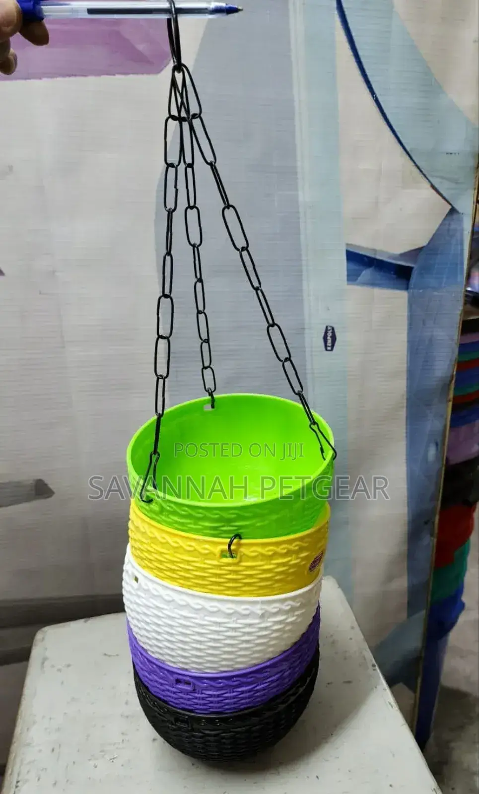 Palomino Plant Hanging Plastic Container (Different Colours)