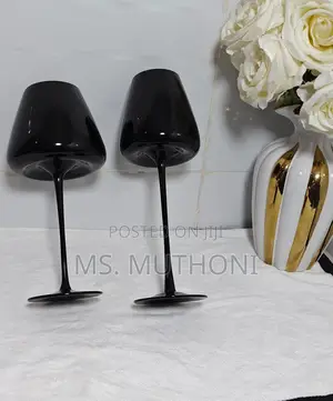 A Pair (600 Ml 720 Ml )Premium Long Stem Black Wine Glass.