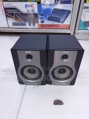 Bx5-C Carbon 5" Studio Monitor Active SPK