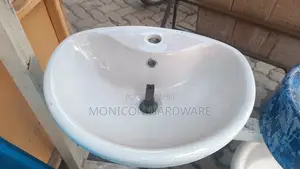 H/W Sink With a Tap Hole