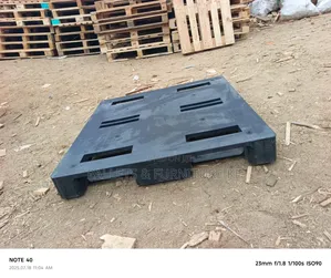 Iron-core Plastic Pallet