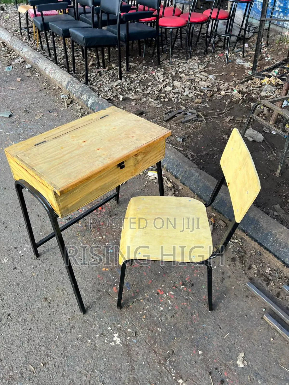 Durable Student Lockers Chairs – No Plastic