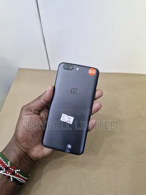 OnePlus 5 64 GB Black