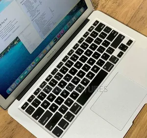 Laptop Apple MacBook Air 2017 8GB Intel Core i5 SSD 256GB