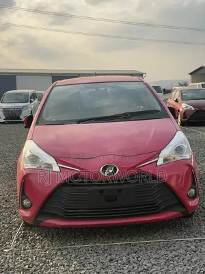 Toyota Vitz 1.3 FWD 5dr 2017 Pink
