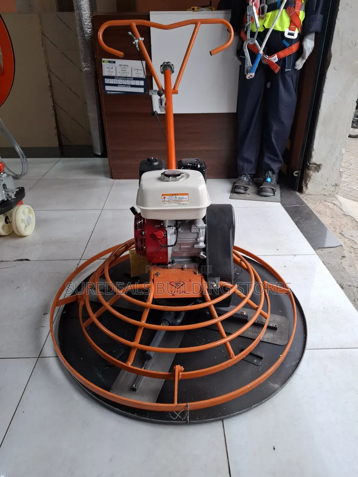 Titan Concrete Power Trowel Machine