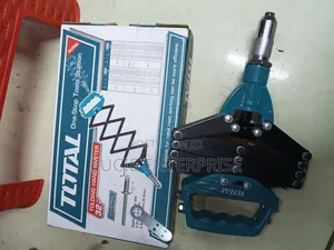 Total Folding Hand Riveter