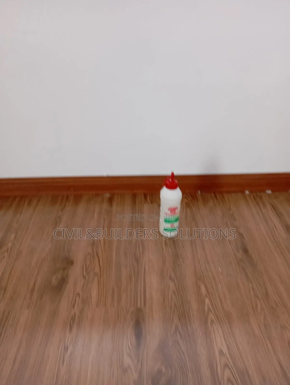 Brown Water Resistant Lvt Plank Floor