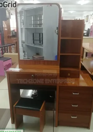High Quality Brown Dressing Table With a Sliding Mirror