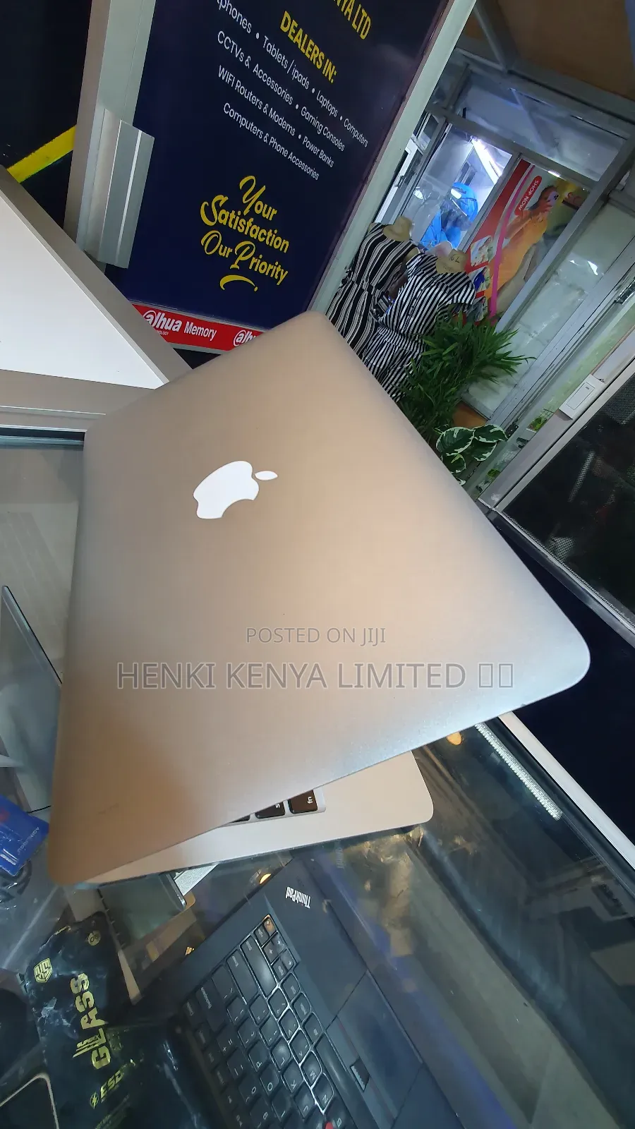 Laptop Apple MacBook Air 2015 8GB Intel Core I7 SSD 512GB