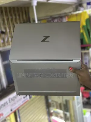 Laptop HP ZBook Firefly 15 G7 32GB Intel Core i7 SSD 512GB