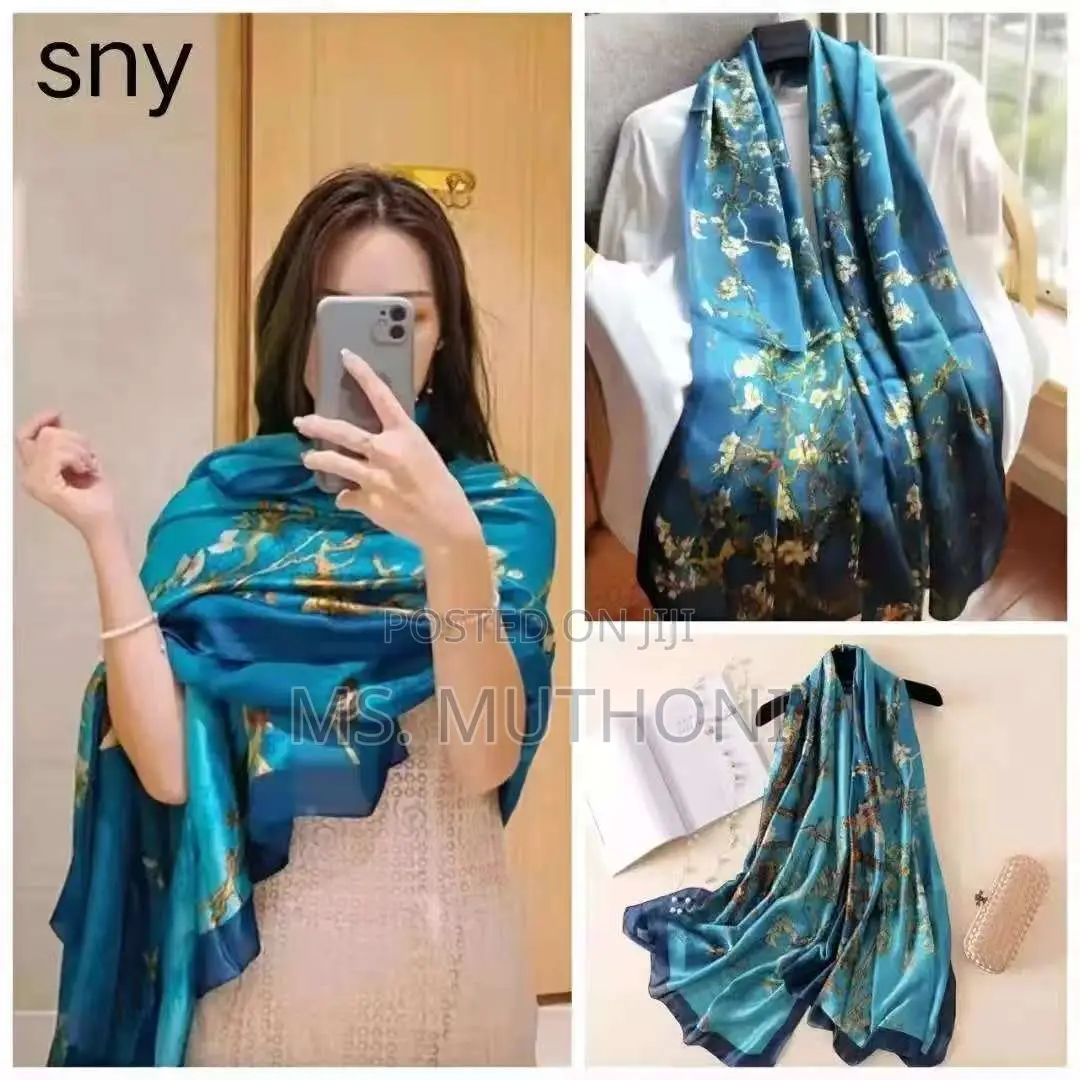Geometric Pattern Shoulder / Kneck /Head Wrap