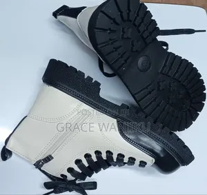*Girls Cute Boots
