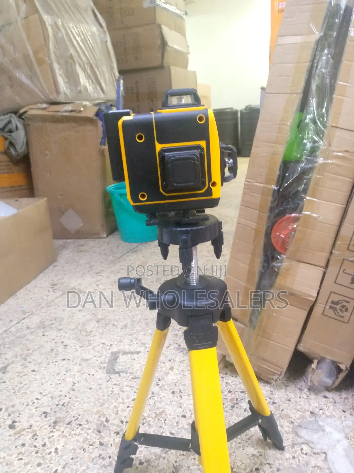 12 Lines Dewalt Laser Level Machine With Adjustable Stand
