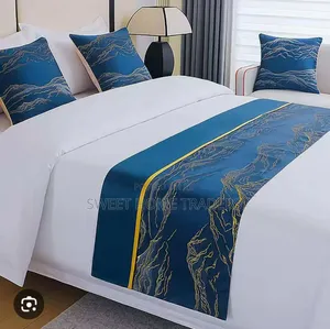 Classy Bedrunner With Pillow Cases