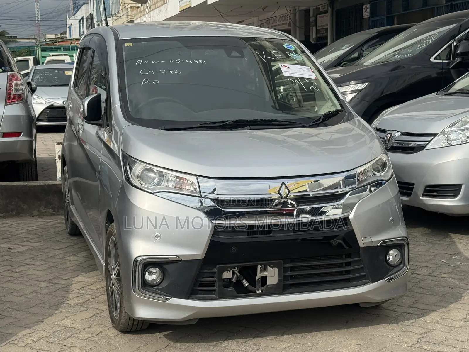 Mitsubishi EK Wagon 2019 Silver
