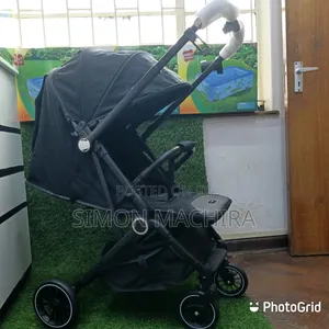 High Quality Baby Stroller. Reversible Handle