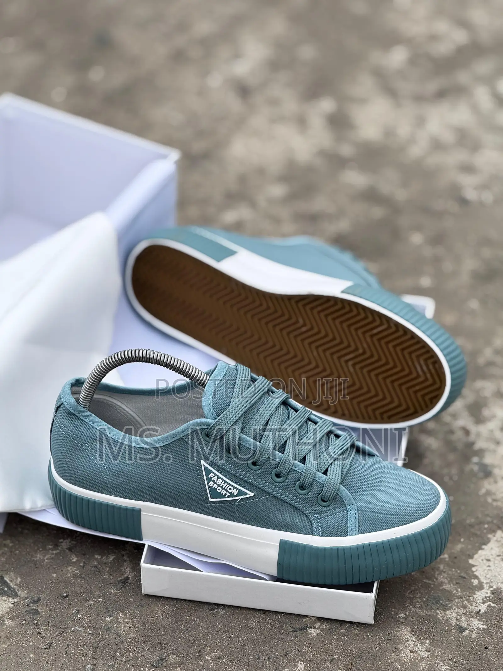 Quality Ladies Rubber Shoes 37-42