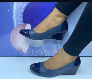 Quality Closed Ladies Wedges Sizes 37-42