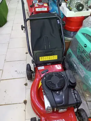 Highly Available 139cc Honda Lawn Mower