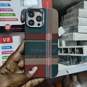 iPhone 16 Pro Max Magsafe Carbon Fiber Back Cover