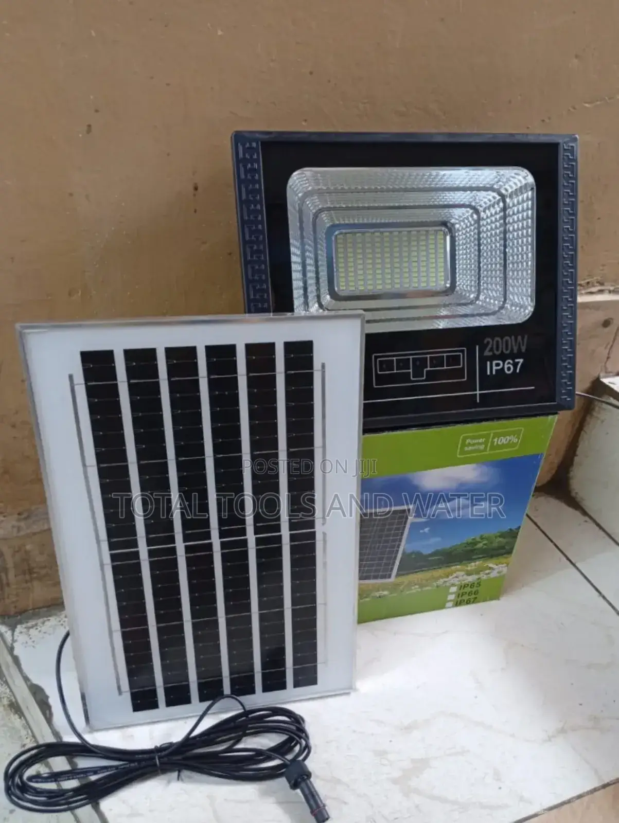 Energy Saving Solar Flood Light 200w+Solar Panel