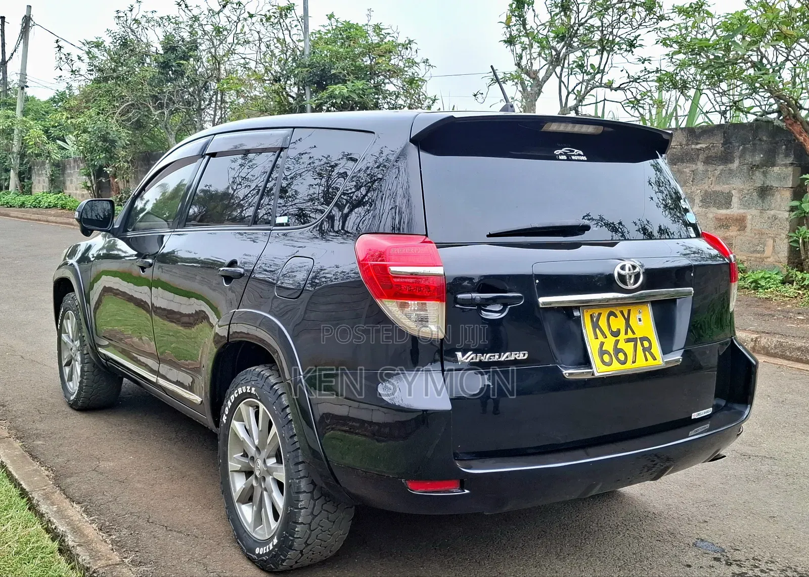 Toyota Vanguard 2012 Black