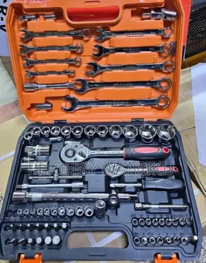 Socket Tool Set Kit 82pcs