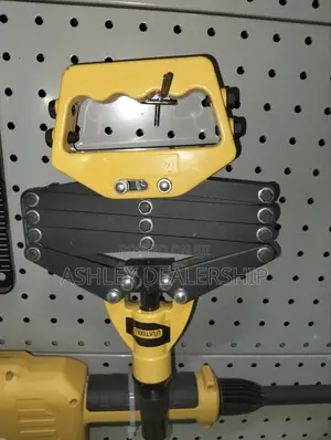 Folding Hand Riveter