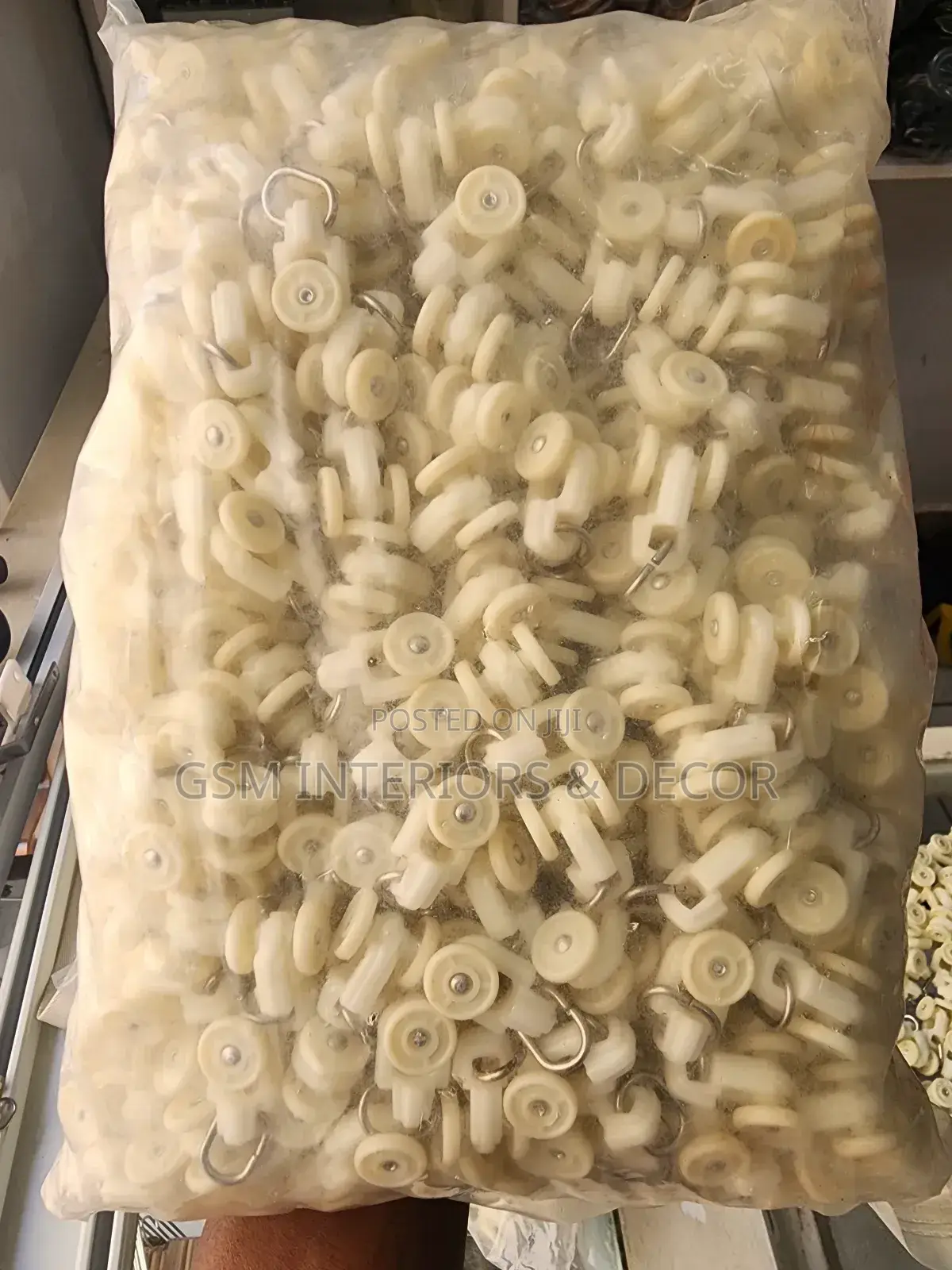 Curtain Rail Runners Packet 500 Pieces