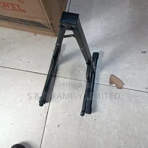 Electric/Bass/Solo Guitar Stand