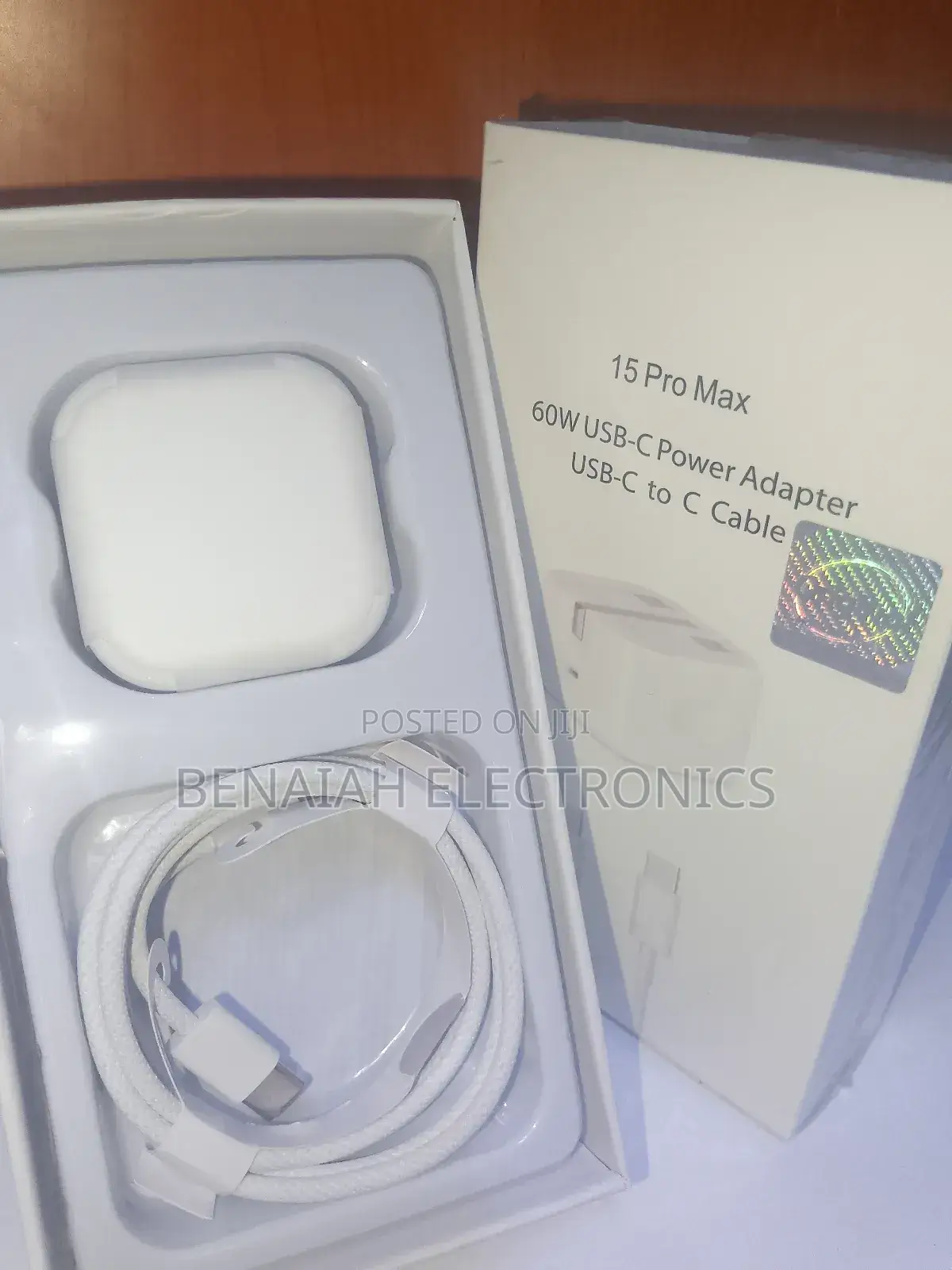 60 Watts iPhone 15 Pro Max Traveller Adapter Charger , Cable