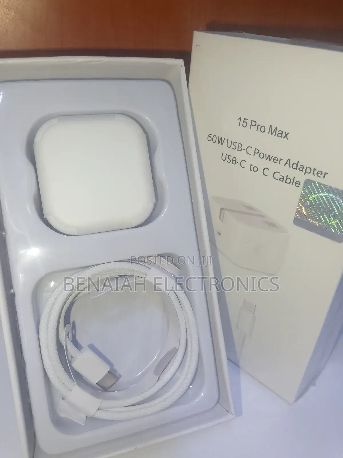 60 Watts iPhone 15 Pro Max Traveller Adapter Charger , Cable