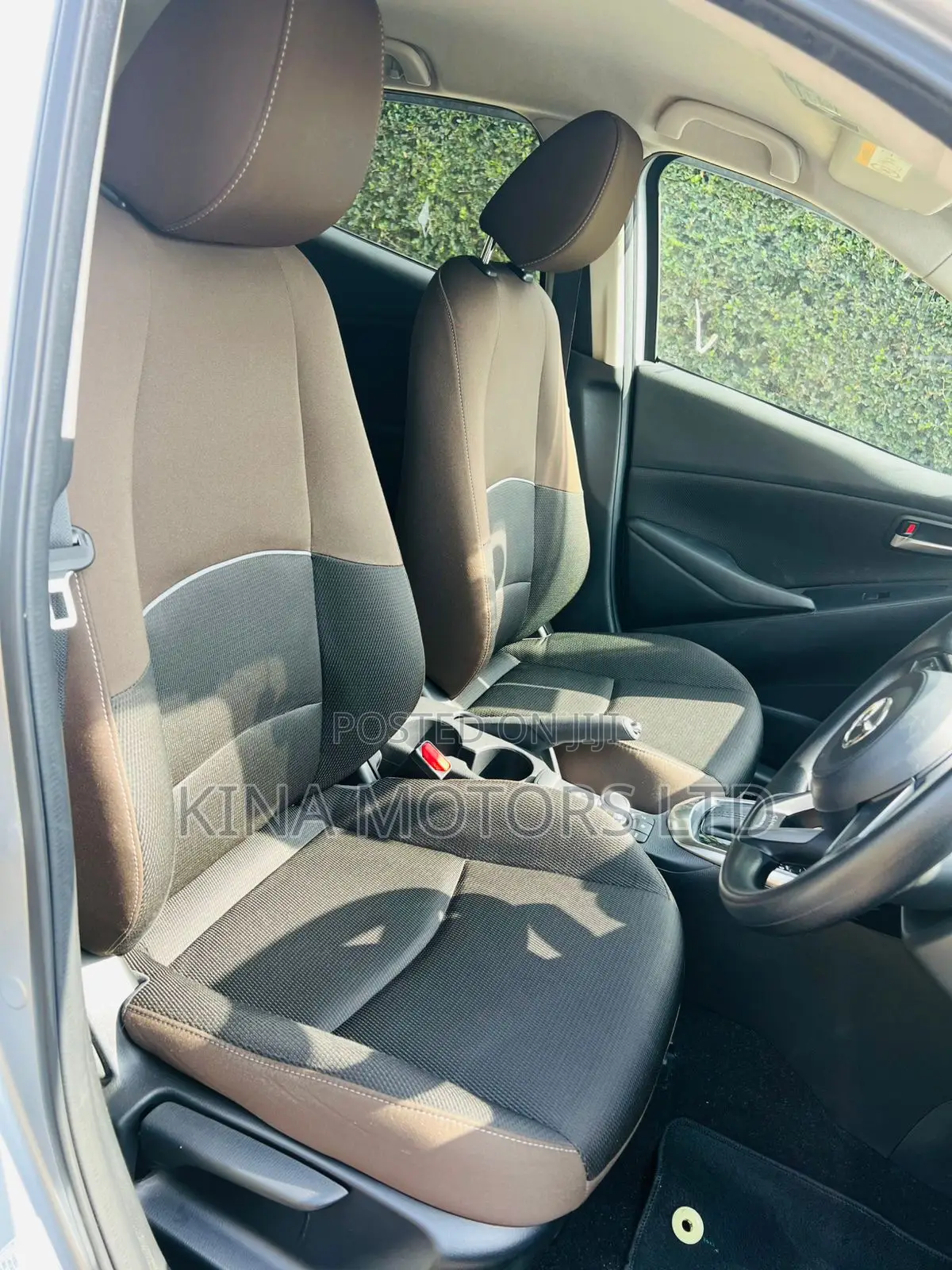 Mazda 2 2020 Silver