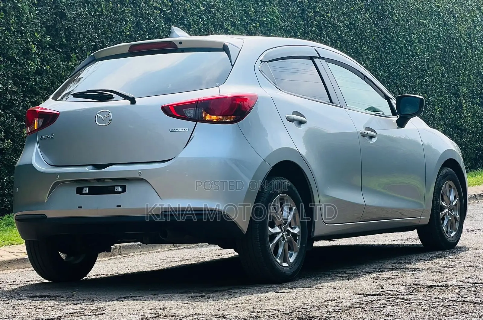 Mazda 2 2020 Silver