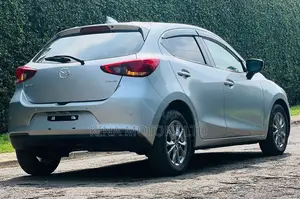 Mazda 2 2020 Silver