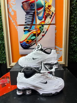 Nike Shox Ride Supreme Sneakers/Shoes